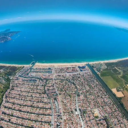 Edificio Mirablau By Interhome * Empuriabrava